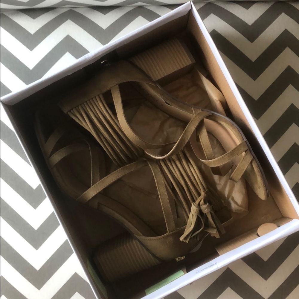 XOXO Ellie shoes size 8.5